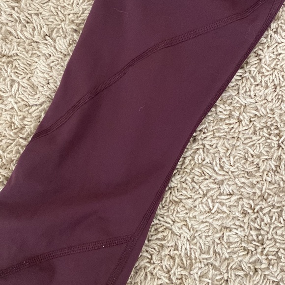 Lululemon Burgundy leggings - Picture 4 of 6